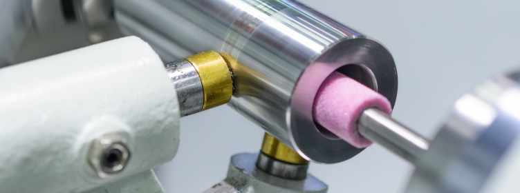 Detail-grinding-internal-grinding-precision-component-part-with-mounted-point