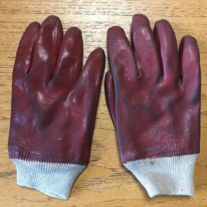 Clearance – Red PVC Gloves 9.5 SA8 Knitted Wrist 177/Pack